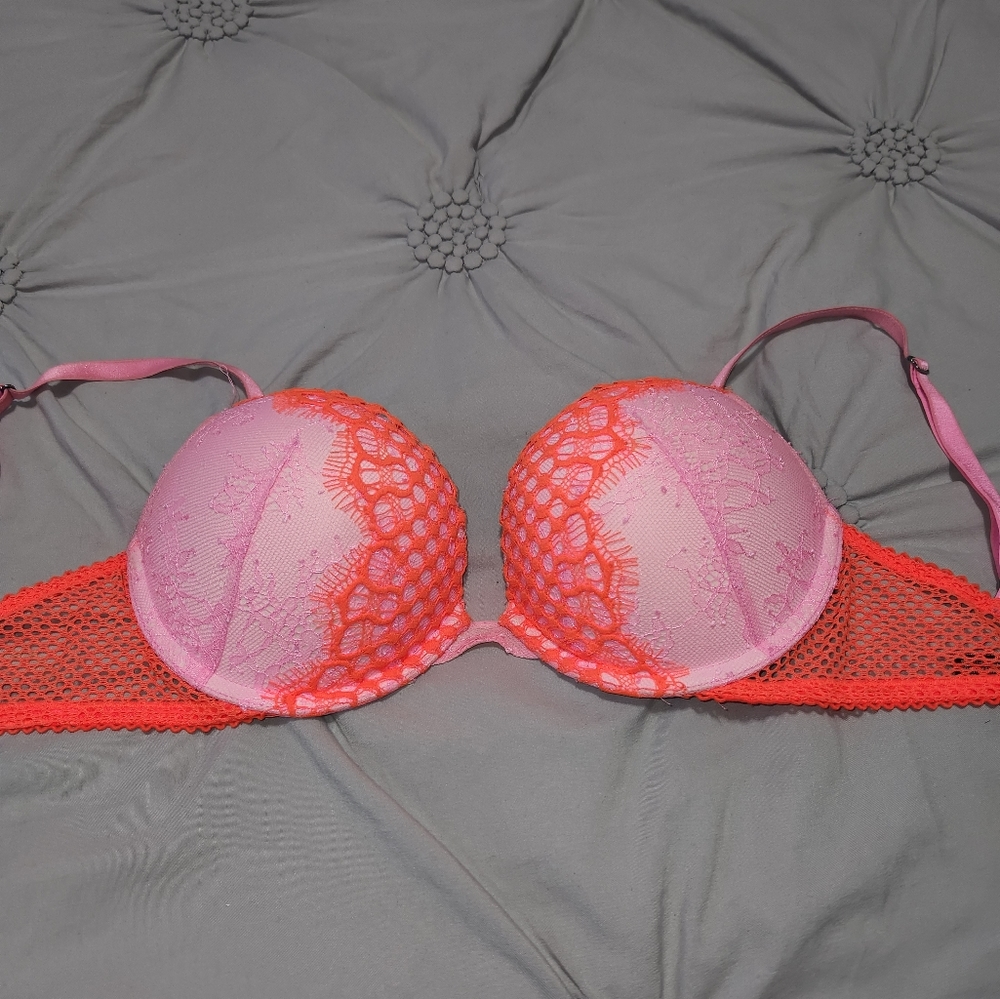 Bra - Picture 2 of 4